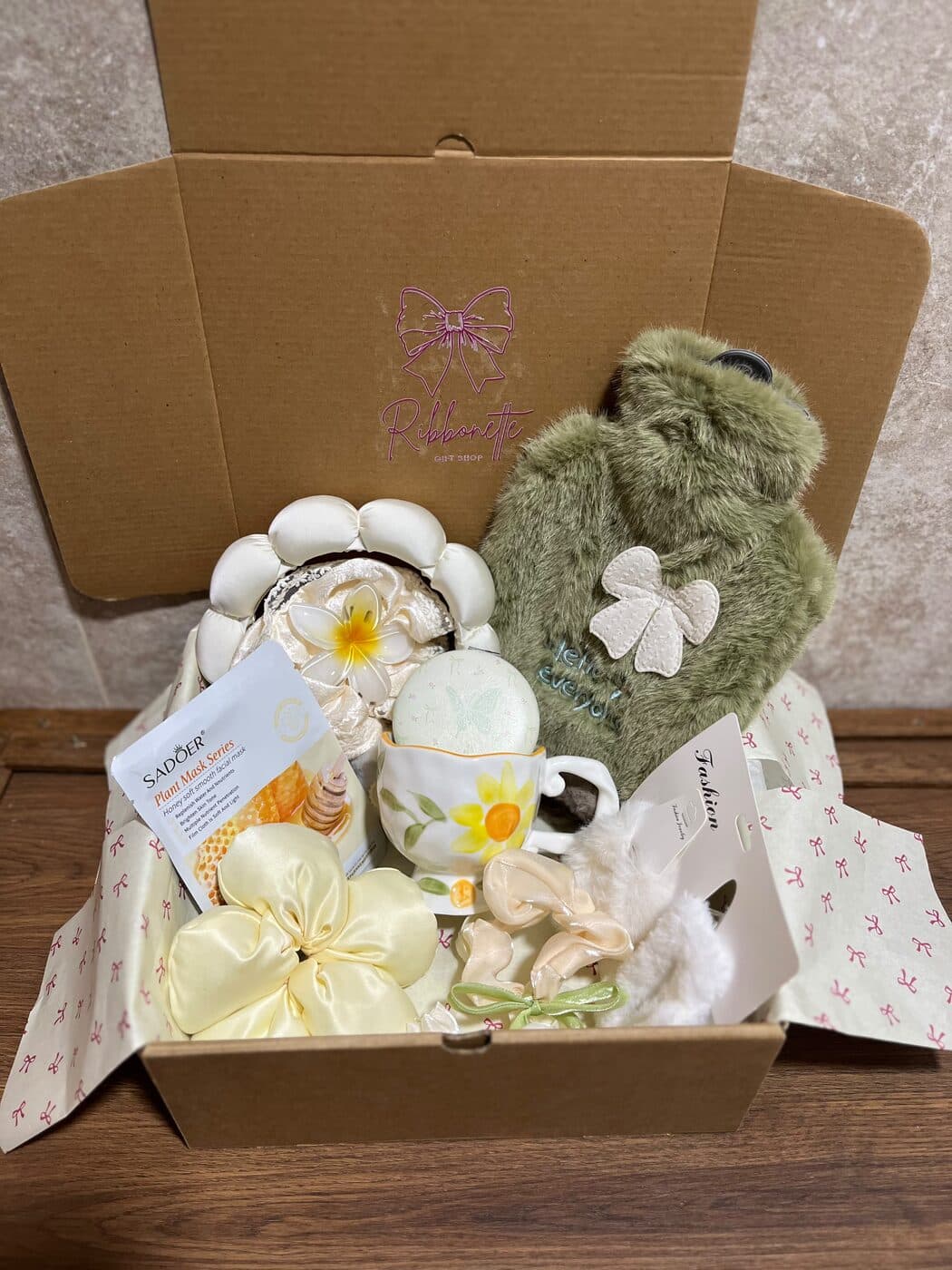 Daisy themed gift box
